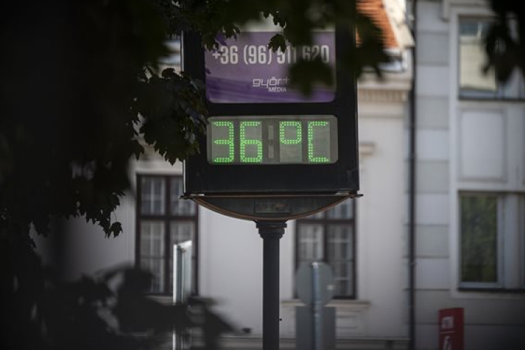 Augusztus utolsó hetében is marad a kánikula