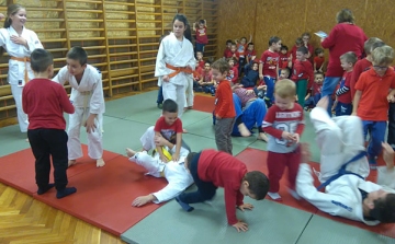 Judo bemutató a Szivárvány Oviban